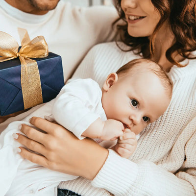 Quel cadeau de naissance offrir ? Idées originales, utiles et pleines d’émotions