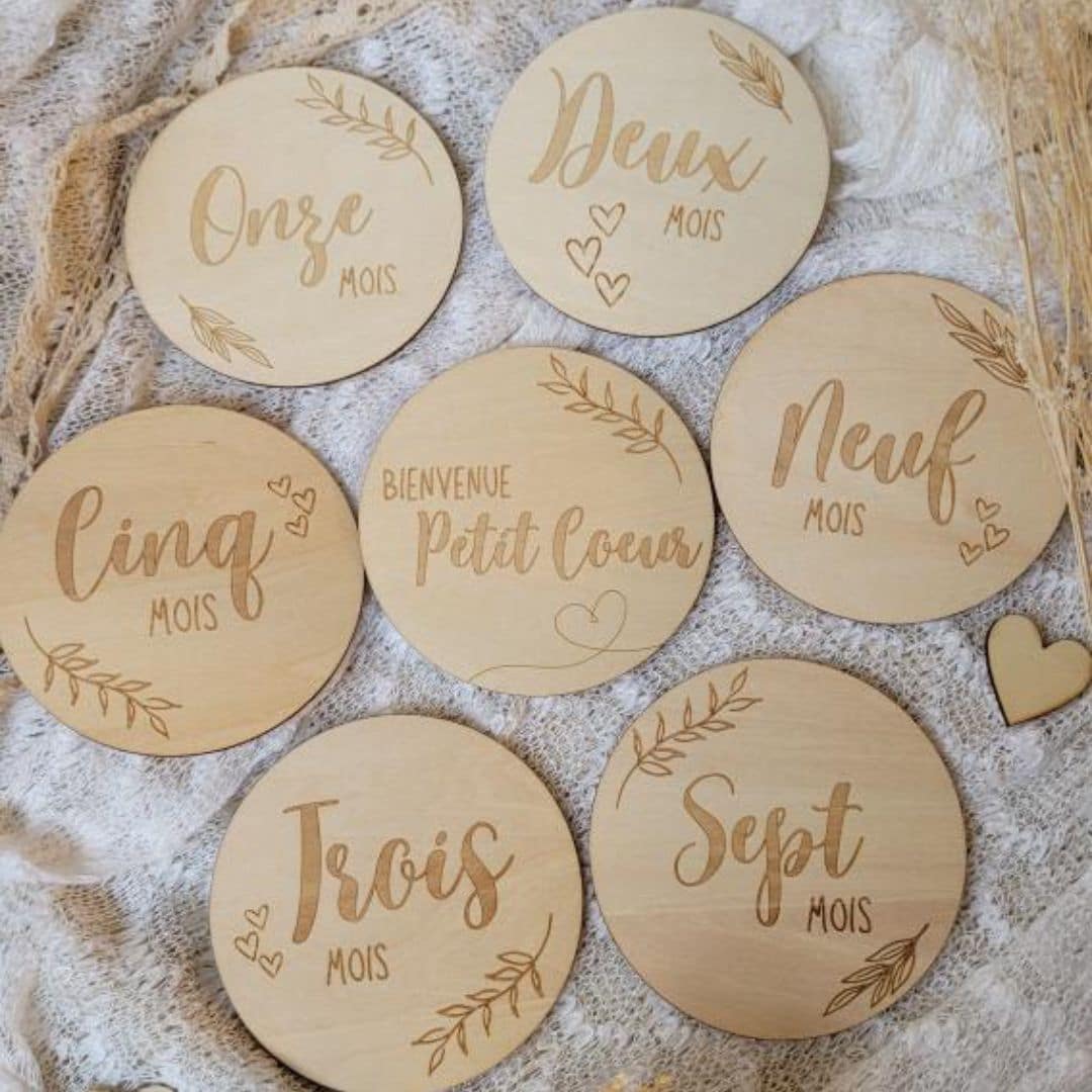 Bébé Douceur - 12 Cartes En Bois "Mois Par Mois" Pour Photos De Bébé (Diamètre 9 Cm)
