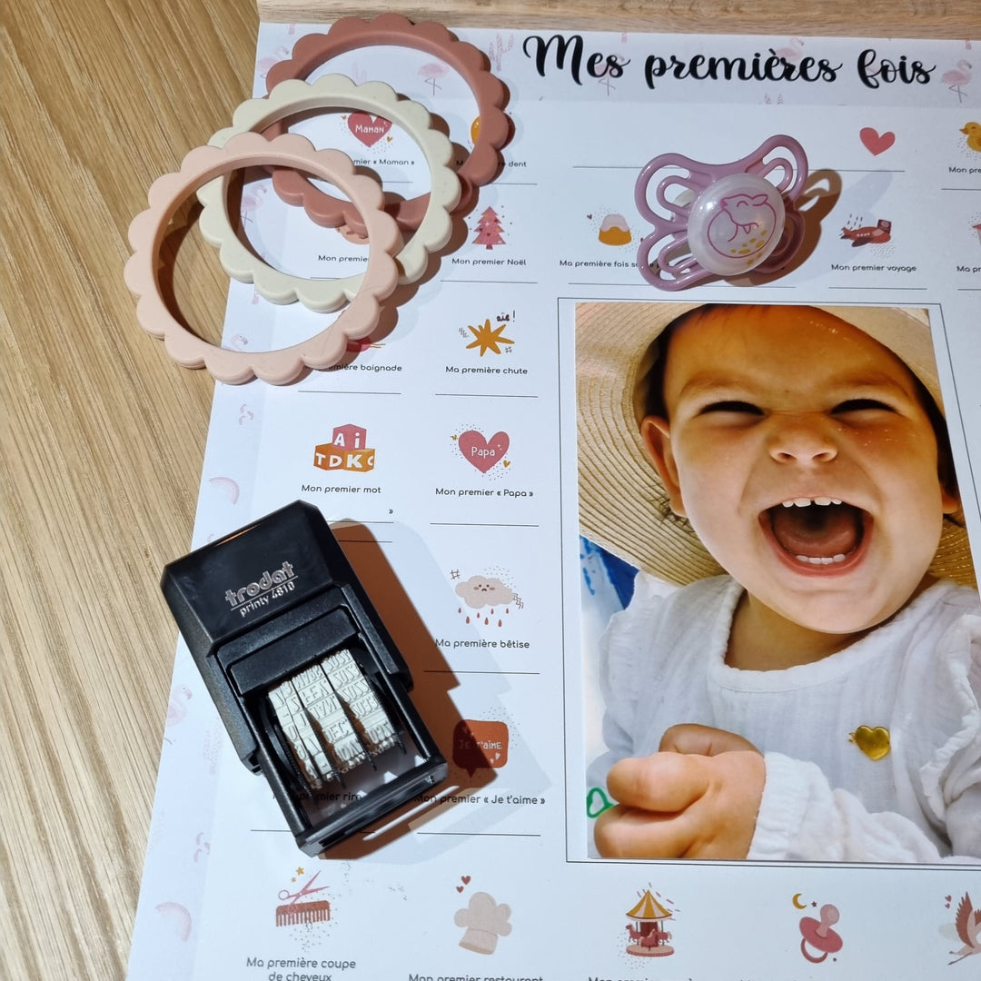 Coffret Cadre Beige “Mes Premières Fois” à tamponner – Thème Flamant Rose