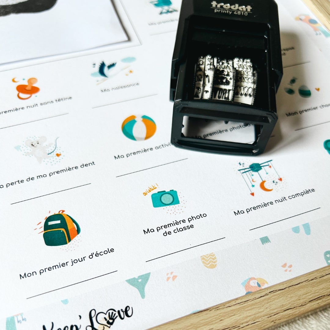 Tampon Dateur - Affiche "Mes Premières Fois"